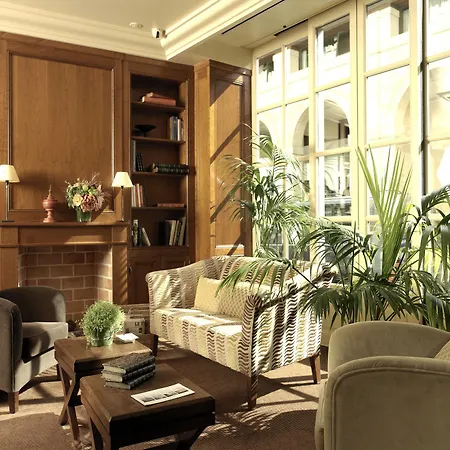 Clement Hotel
