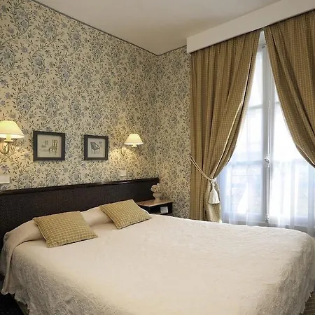 Clement 2* Paris