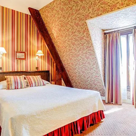 Clément Hotel 2*