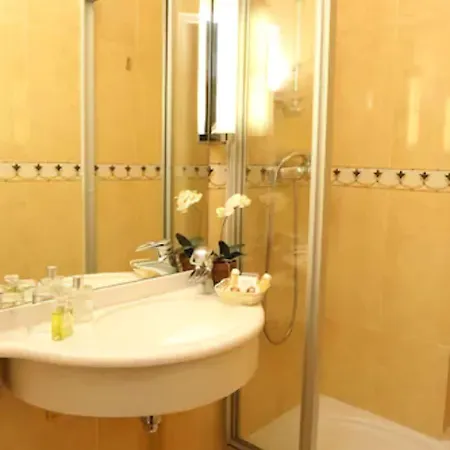 클레망 호텔 파리